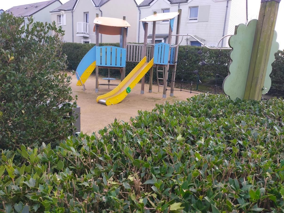 Le 501 F2 De Plain-Pied Avec Terrasse Apartment Courseulles-sur-Mer Luaran gambar