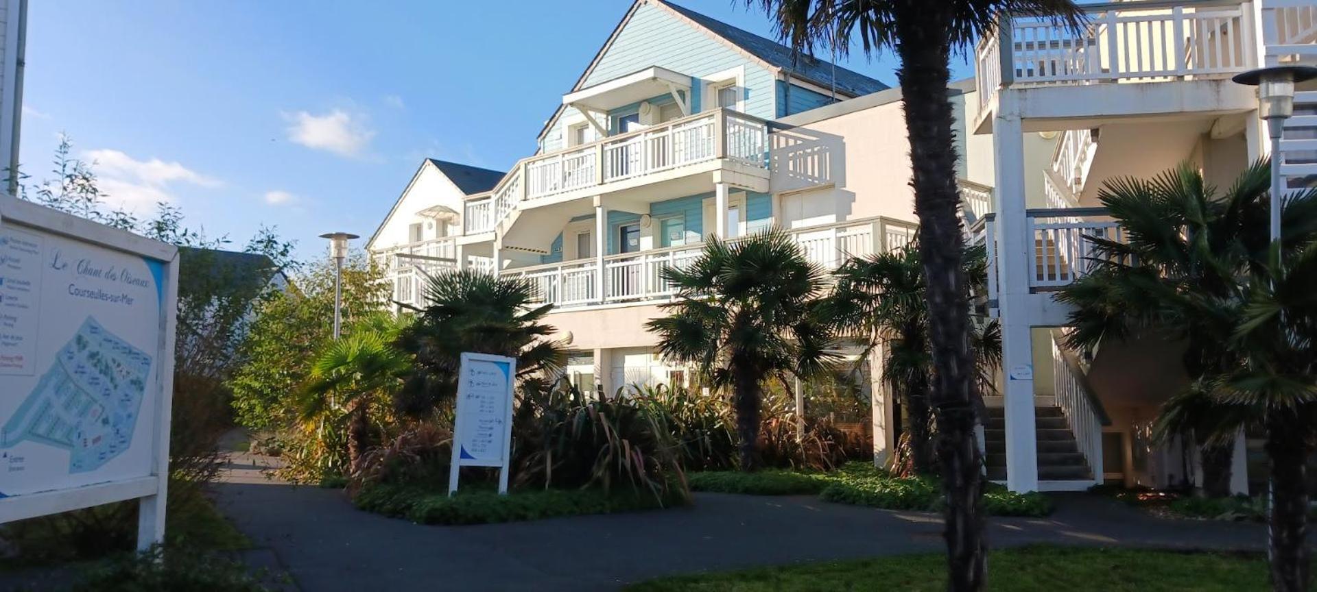 Le 501 F2 De Plain-Pied Avec Terrasse Apartment Courseulles-sur-Mer Luaran gambar