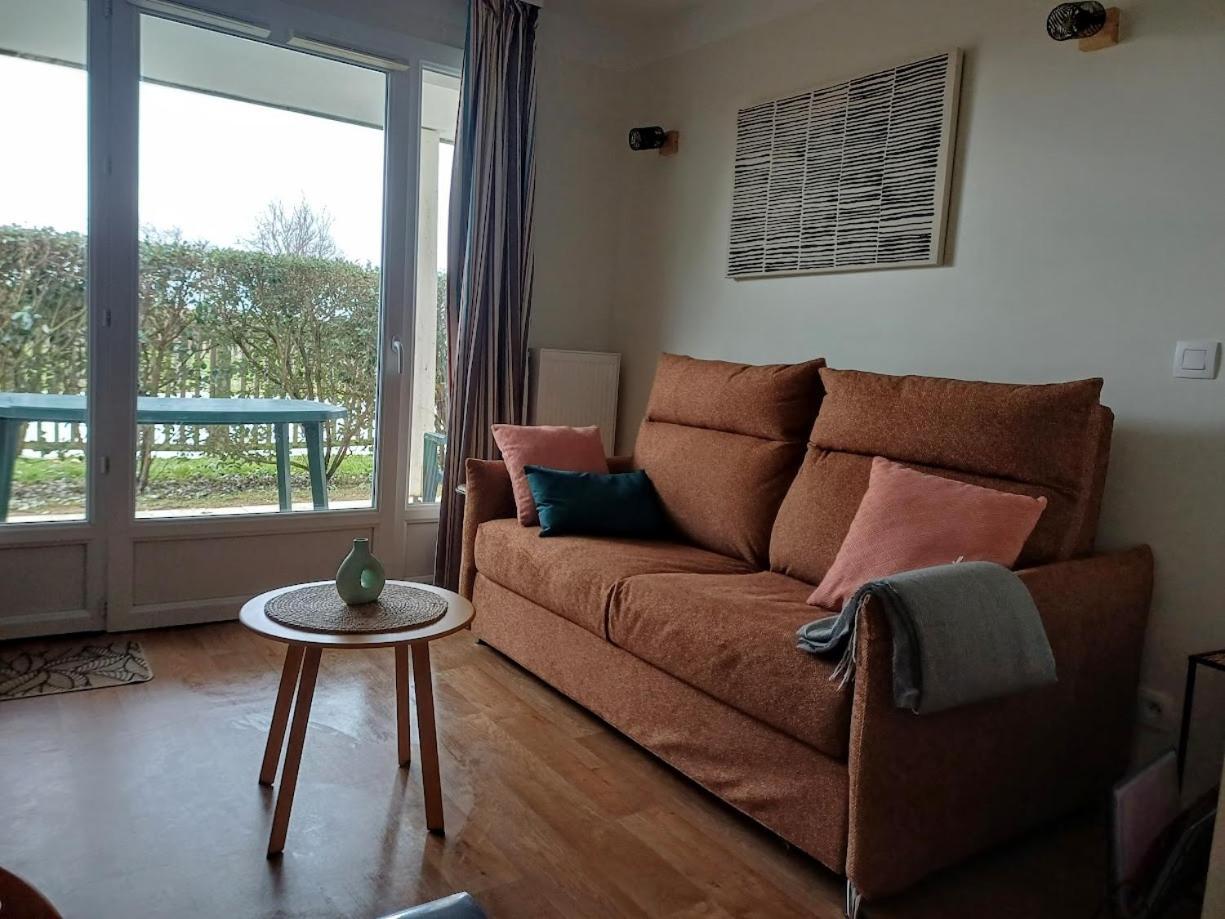 Le 501 F2 De Plain-Pied Avec Terrasse Apartment Courseulles-sur-Mer Luaran gambar